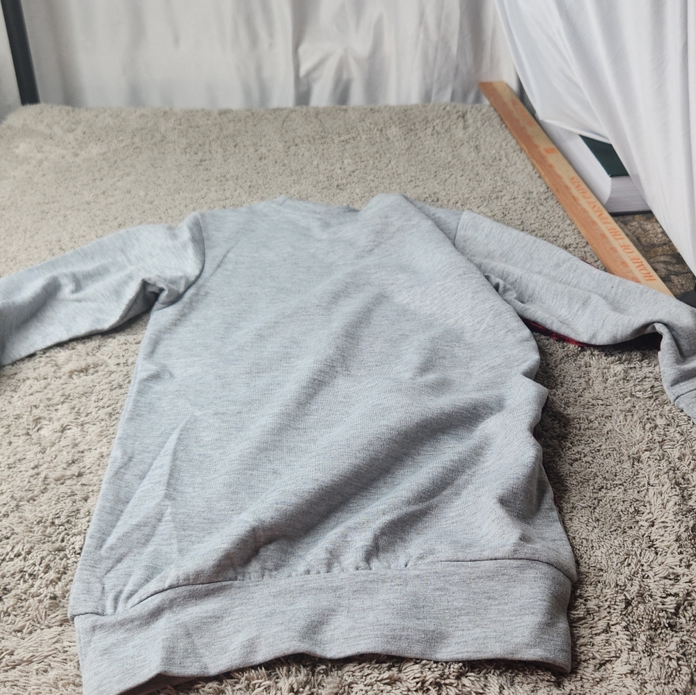 Toddler's Grey Over-Sized Long Sleeve Dress With Red Heart - Probably 3-4T - Picture 3 of 6